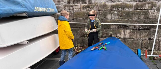 clubhaus-putzete-im-syh-mit-junioren-beteiligung-vorbereitung-der-segelsaison