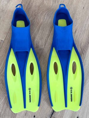 Kinder-Schwimm-Flossen Grösse S, 35-37, mit leichtem Defekt